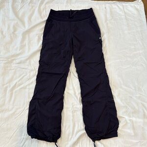 Lululemon joggers size 6 long